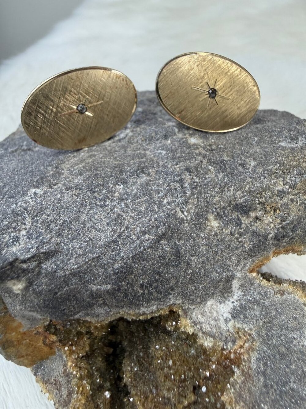 Vintage Anson Gold Tone Starburst Cuff Links 1" X .75"